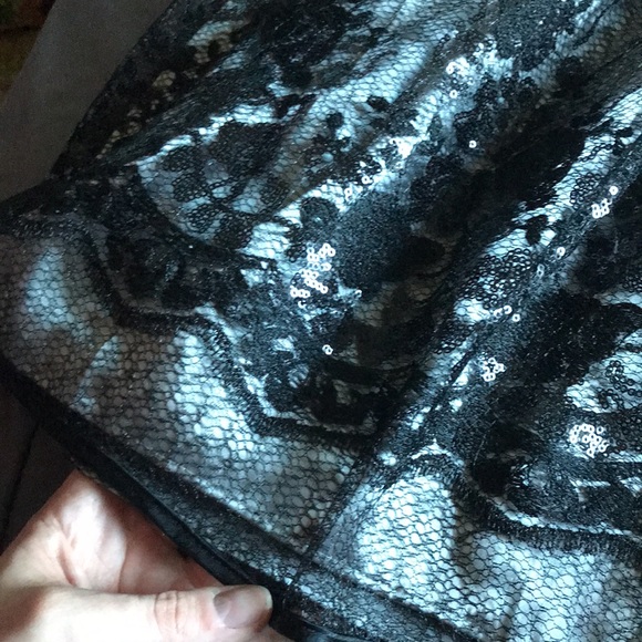 R&M Richards black and silver size 6 plunging neck sequins party dress. - Picture 6 of 10